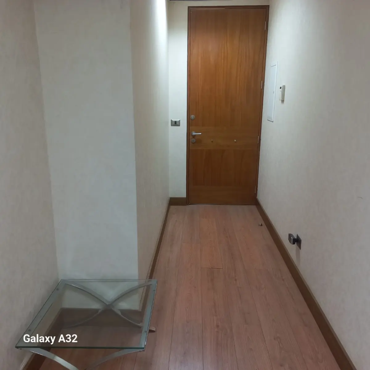 Se Vende Céntrica Oficina En La Av Libertad — foto 5 de 9