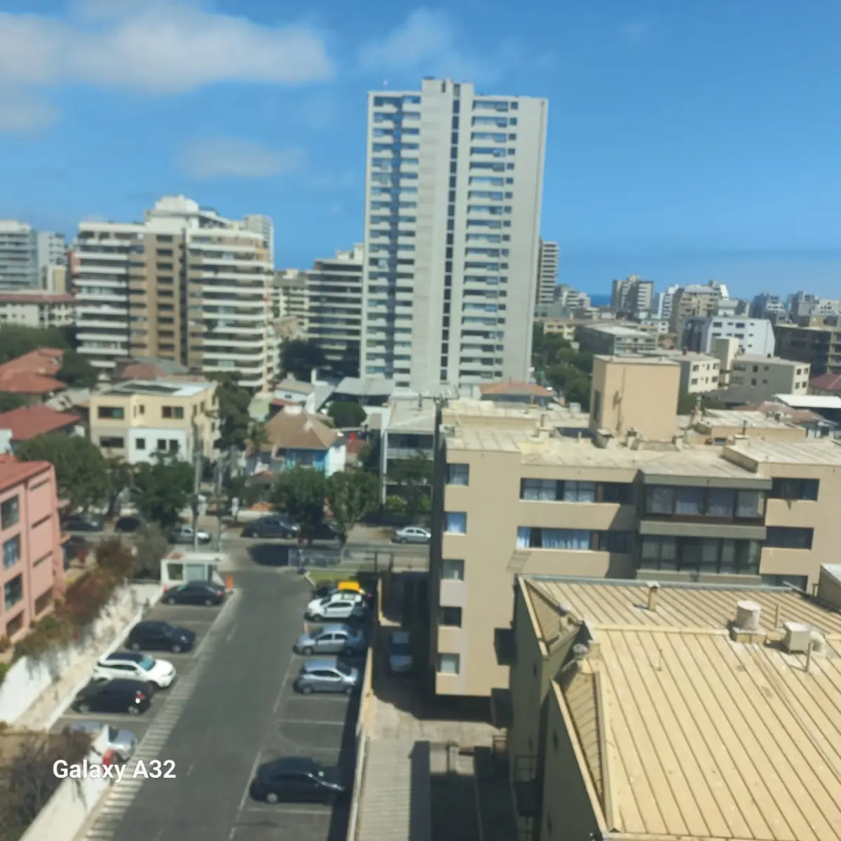 Se Vende Céntrica Oficina En La Av Libertad — foto 8 de 9