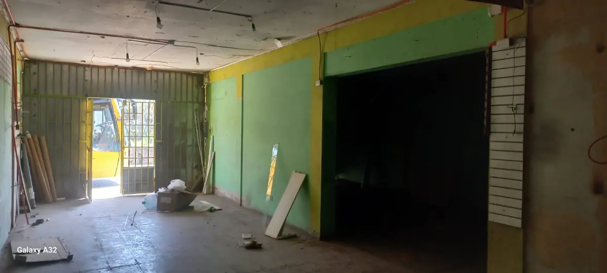 Se Arrienda Local Comercial En Av Marina